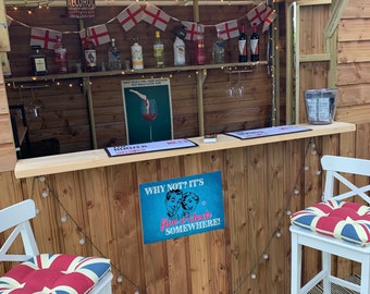 Letrero de exterior "En algún lugar, las cinco en punto" - Decoración de bar de jardín de aluminio