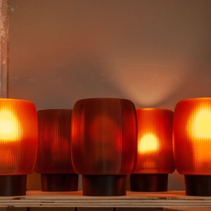 Tischlampe TORO x AMBER, minimalistische 3D-gedruckte Nachttischlampen im Retro-Stil Bild 6