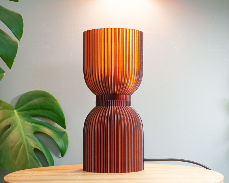 DIABOLO Tischlampe Umweltfreundliche bernsteinfarbene Lampe, 3D-gedruckt aus recyceltem PETG-Material, zur Verwendung mit LED-Leuchtmitteln Bild 2