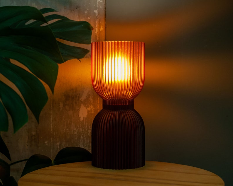 Lampe de table DIABOLO Lampe ambrée écologique imprimée en 3D avec du matériau PETG recyclé, à utiliser avec des ampoules LED image 1