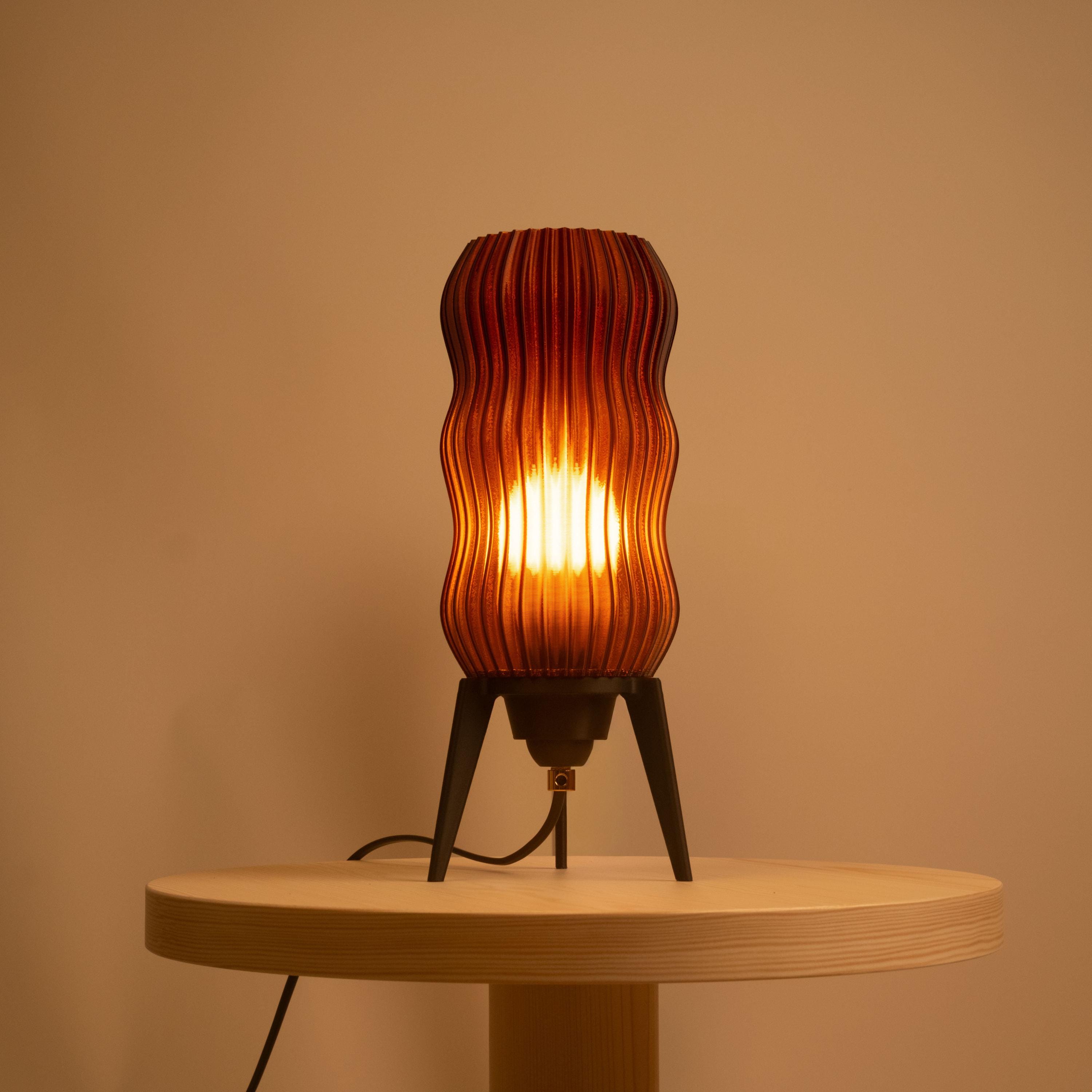 WAVY Table Lamp L in Amber — Handmade Mid-century Statement Light