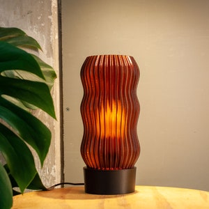 Wavy x AMBER table lamp, retro minimal design, 3d printed with 99% recycled plastic E27, E26, A19 LED Charcoal Black