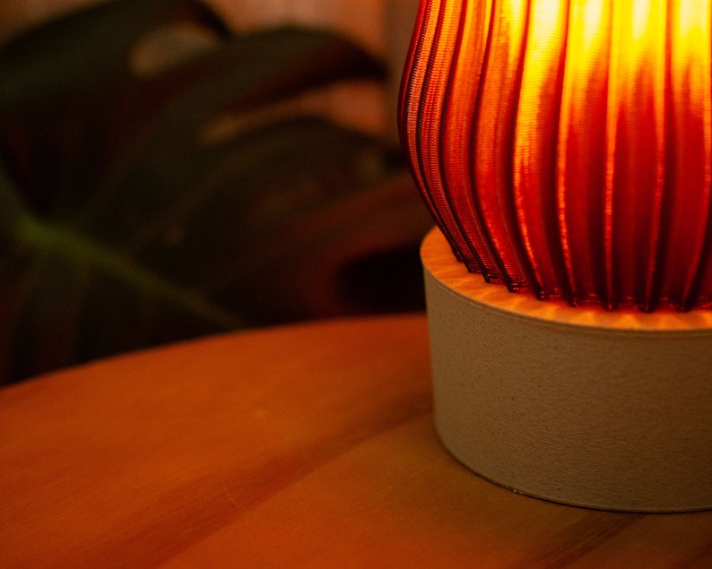 Wavy x AMBER table lamp, retro minimal design, 3d printed with 99% recycled plastic E27, E26, A19 LED image 8