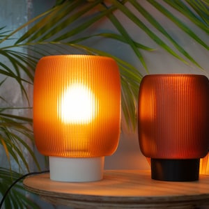 Tischlampe TORO x AMBER, minimalistische 3D-gedruckte Retro-Nachttischlampen Bild 2