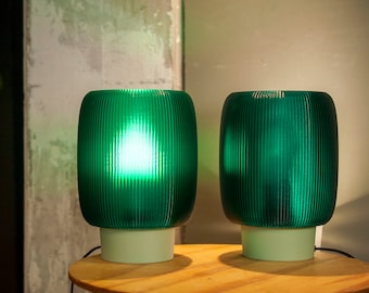 TORO x ESERALD Lámpara de mesa | diseño retro minimalista, E27, E26 (solo LED), impreso en 3D, verde