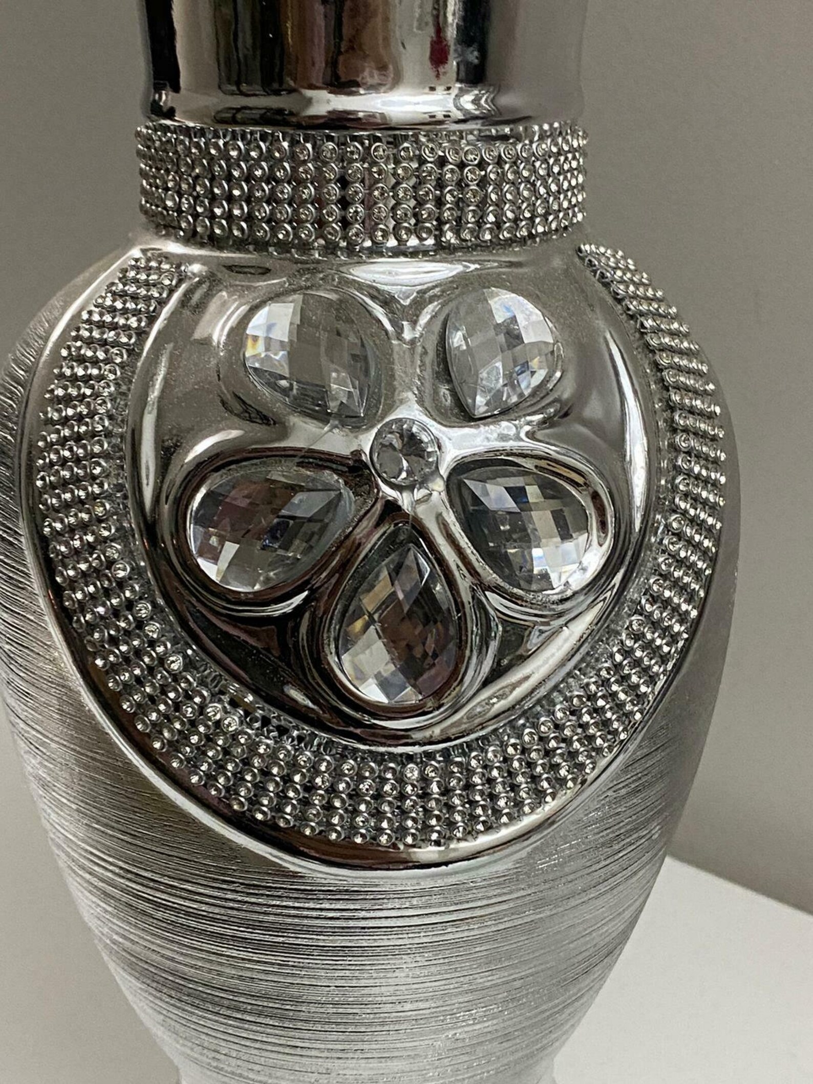 Silver Coloured Vases With Diamond Design VS002 Etsy