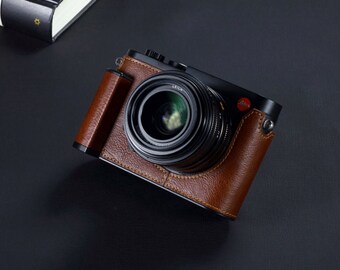 Leica Q2 Half Case Cowhide leather Camera bag with enlarged metal grip with leather- R014