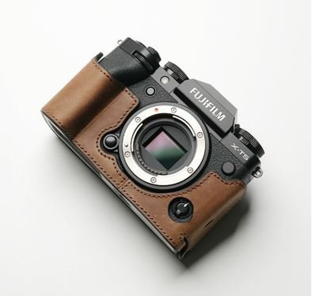 Fujifilm XT5 Leather Case , Camera Bag , Half Case, Leather Half Case