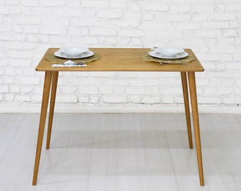 Pequeña mesa de comedor retro de madera de nogal para la cocina, mesa de comedor moderna estrecha de mediados de siglo para la granja, regalo de muebles de ahorro hecho a mano