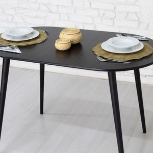 Handgefertigter Ovaler Esstisch für 2 Personen aus Holz | Ideal für kleine Häuser, Küchen, Esstisch aus Nussbaumholz, rustikaler schmaler Esstisch