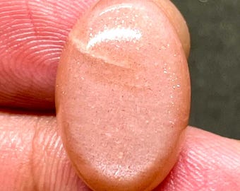 Peach Moonstone Cabochon: Natural Oval Gemstone (21X14X6MM, 16.30 Carat)