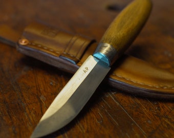 Scandinavian puukko style knife