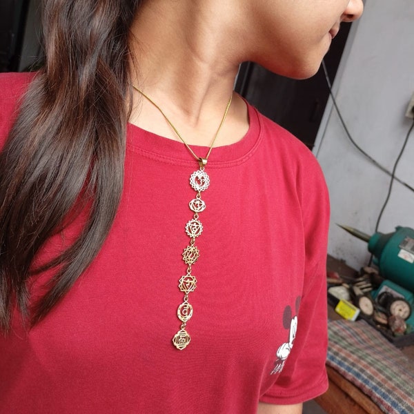 7 chakras necklace OM ;brass pendant and gold 18K plated chain; indian choker; indian hinduism prayer beads; long necklace