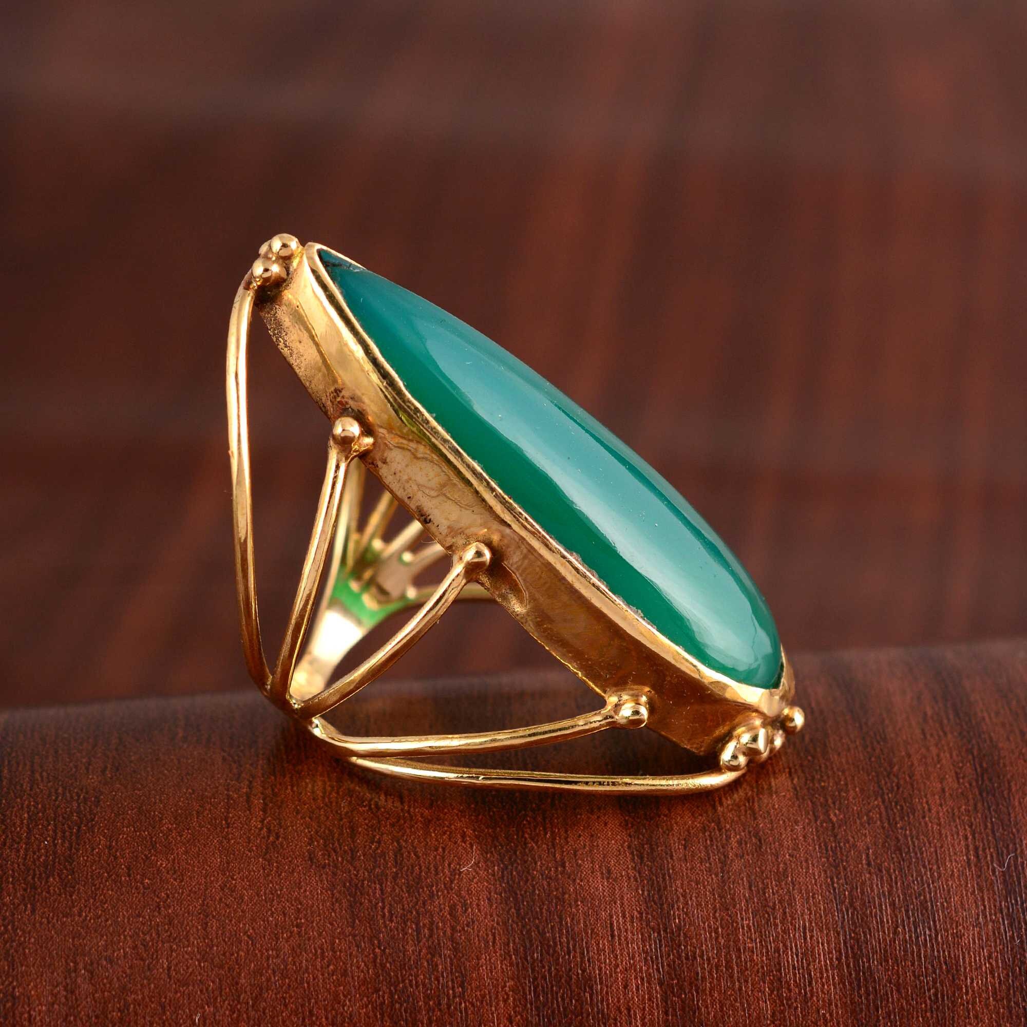 Big Green Stone Ring - Etsy