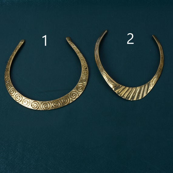 Girocollo in ottone tribale etnico, girocollo in ottone flessibile, collana girocollo in ottone Boho, collana polsino in ottone, collana collare, collana d'argento, regalo per lei - Italia Girocollo in ottone tribale etnico, girocollo in ottone flessibile, collana girocollo in ottone Boho, collana polsino in ottone, collana collare, collana d'argento, regalo per lei - Italia