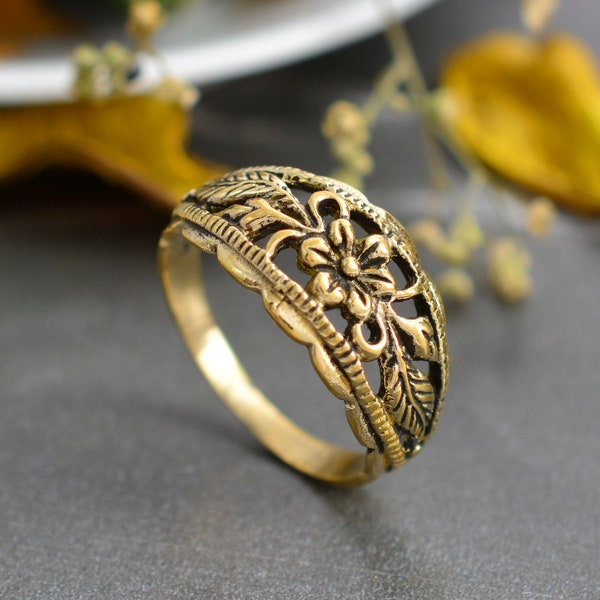 Floral ring, Brass Ring, Flower Ring, multi flower ring, Vintage Ring, gift for her, dainty ring, boho ring, handmade ring, women ring, gift