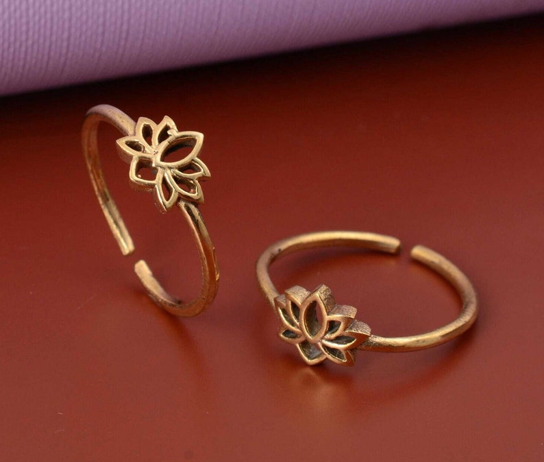 Flower Toe Ring, Gold Filled Adjustable Toe Ring, Knuckle Ring, Foot Jewelry, Summer Jewelry, Body Jewelry, Foot Ring image 1