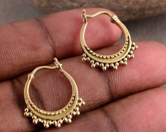 Créoles tribales bohèmes ; Ethnique, créoles minimalistes mandalas, boucles huggie, créoles dorées, cadeau femme, bagues bohèmes, boucles d'oreilles boho