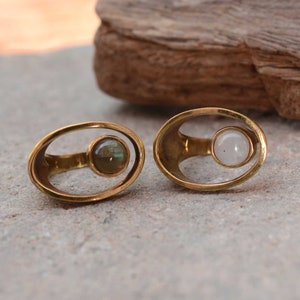 Handgemachter Edelstein Ring aus Messing • Boho Labradorit oder Mondstein