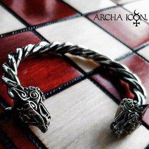 Blood Wolf Oath RIng - Braided Bracelet - Sculpted Wolf