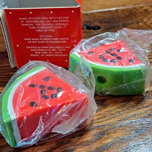 Salt & Pepper Shakers Watermelon Slices Avon Fruit The Gift Collection | Avon Watermelon Slice Salt and Pepper Shakers **NEW IN BOX**