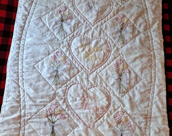 Live Well Quilt - Etsy