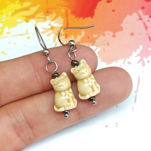 Tiny ceramic cat earrings, colorful cat earrings, cute earrings, animal jewelry, hypoallergenic, gift for cat lover