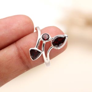 Granat Edelstein Silber Ring | Handgefertigter Statement Ring | Januar Geburtsstein Schmuck | Handgemachter Boho Granat Ring Geschenk für Frauen