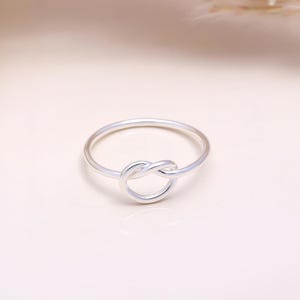 Knoten Stil Silber Ring | 925 Sterling Silber handgemachte schlichte Ring | Minimalist Liebe Knoten Ring | Zierliches Geschenk für Sie | Schlicht Schmuck