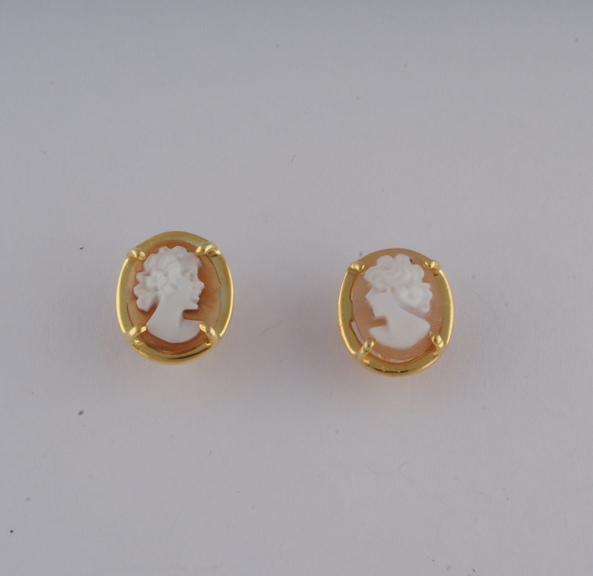 Solid 925 Sterling Silver Cameo Stud Earring With Pushback Gold Plating