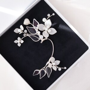 Grimpeur de cartilage, bijou d'oreille sans piercing, brassard d'oreille de mariée, brassard d'oreille fleur, brassard d'oreille feuille, brassard d'oreille floral, brassard d'oreille de mariage