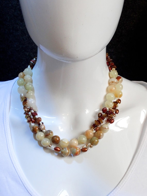 Gold, jade, pearl and tourmaline necklace