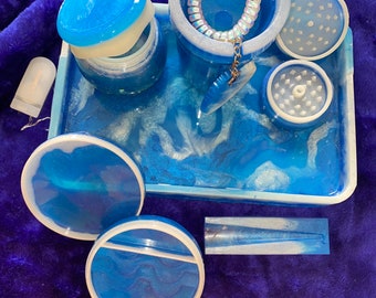 7pc Handmade Blue Swirl Resin Light Up Rolling Tray Set with Car Ashtray,Honey Stash Jar, Grinder, Holder, Eyelash Case & Heart Keychain