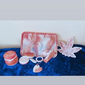 6pc Handmade Resin Light Up Rolling Tray Set with MJ Ashtray, Stash Jar, Grinder, Holder & Heart Keychain Heart Keychain