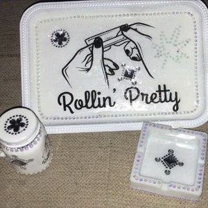 Rolling’ Pretty Rolling Tray Gift Set