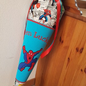 Spiderman-Schultüte genäht aus Sweatstoffen, Zuckertüte zum Kissen, Avengers Bild 3