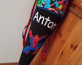 Spiderman-Schultüte genäht aus Sweatstoffen, Zuckertüte zum Kissen, Avengers