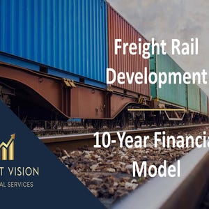Puede incluir: Imagen de un tren de mercancías que transporta contenedores de envío azules, rojos y verdes. El texto superpuesto dice "Freight Rail Development 10-Year Financial Model" con un logotipo de Profit Vision Financial Services.