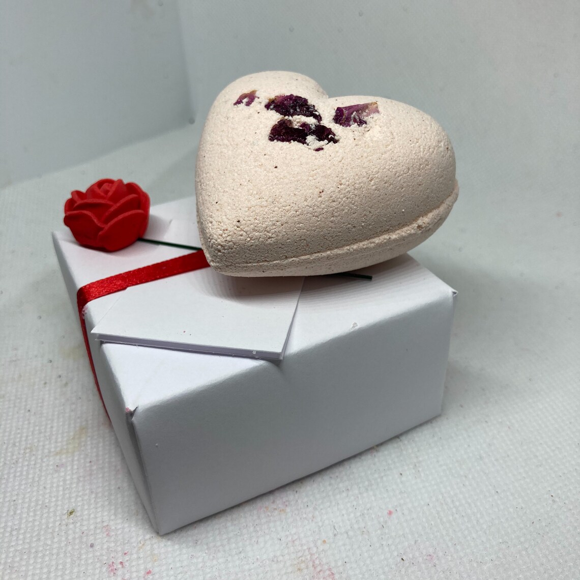 Bath Bomb Perfect Gift Heart-Shaped Bath Bomb Rose Essential | Etsy