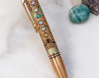 7 Chakra Kristall-Heilstift: Handgefertigter Edelstein-Energie-Balancer