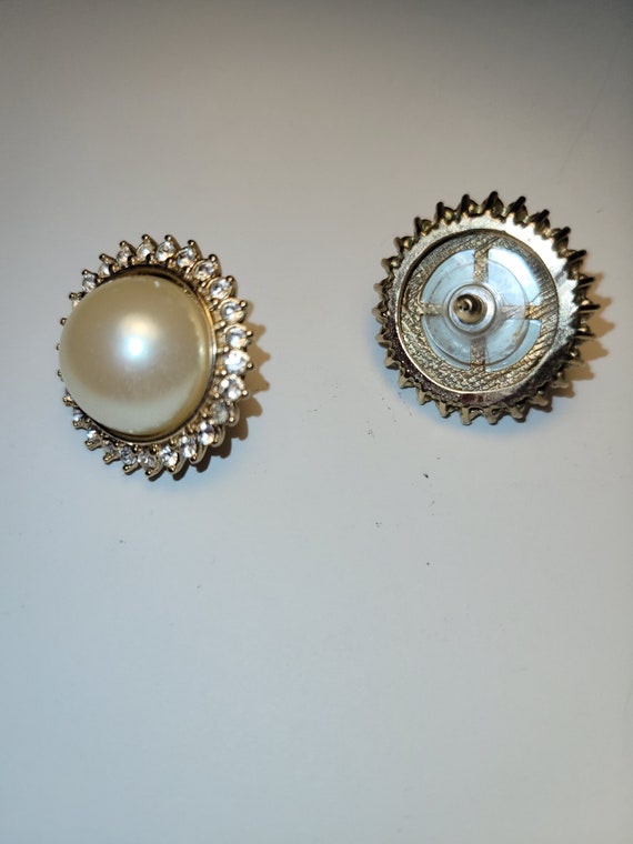 Classy Pearl Encirled with Rhinestone Earrings - image 2