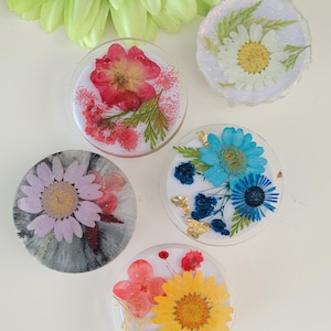 Floral Phone grip, Dried Flower Phone Holder, phone grip, cute phone accessory, Pressed flowers