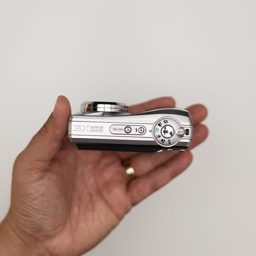 KODAK EasyShare C713 7 Megapixels Digital Compact Retro shops Camera