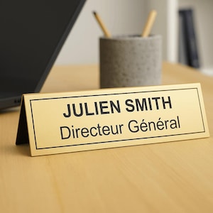 Personalisiertes Namensschild für das moderne Büro, maßgeschneidertes Namensschild mit Gravur, goldenes Namensschild, Staffelei