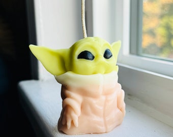 Baby Green Space Wars Grogu Type Candle