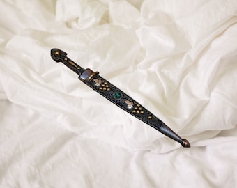 Fantasy dagger with intricate filigree, vine motifs, with Scabbard, decorative blade. Handmade Medieval Dagger Style for women. Women Gift.