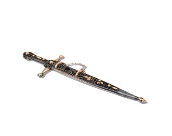 Daga medieval cruzada hecha a mano: espada de estilo antiguo con vaina