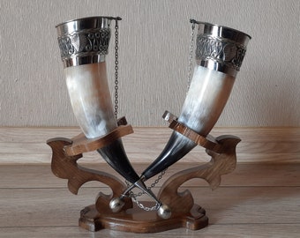 Juego de cuerno vikingo personalizado para beber: borde Melchior y soporte de madera
