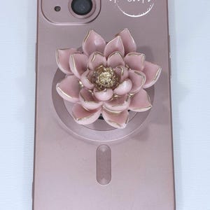 Resin lotus flower, Gold phone grip, Flower phone grip, Phone stand cute, Lotus phone grip, Tablet grip holder,  Stocking stuffer for her