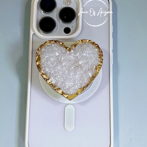 Resin Geode Heart Phone Grip: Icy White & Gold Druzy